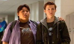 外媒爆料蜘蛛侠视频最新,漫威英雄再战巅峰，神秘反派即将揭晓！