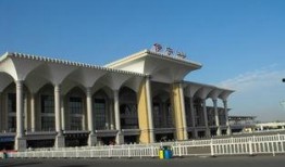 伊宁火车站爆料案件最新,惊人真相揭露，警方全力追查！